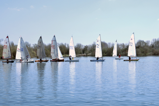 Whitefriars boats discover sailing